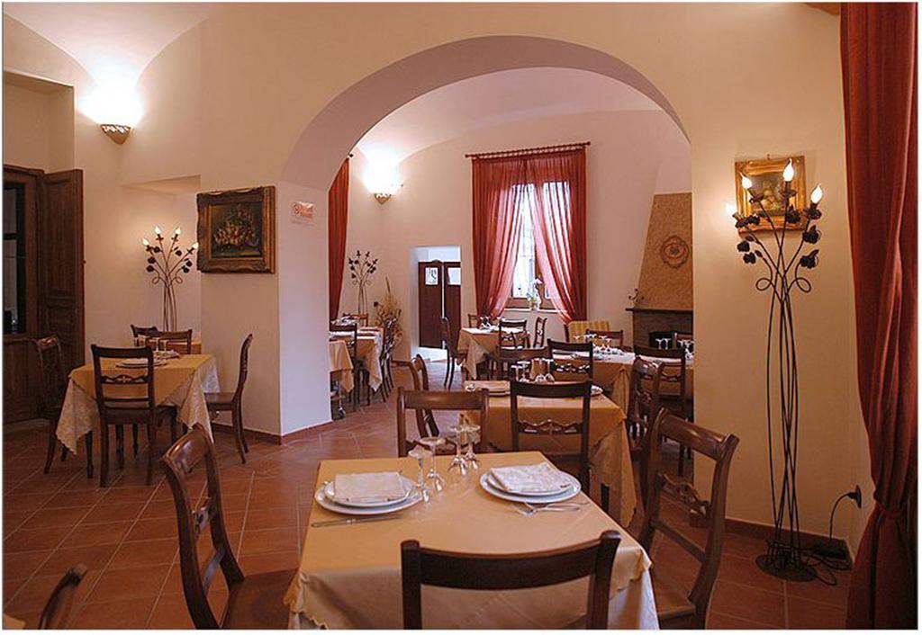 Hotel Ristorante Novecento Caserta Exterior foto