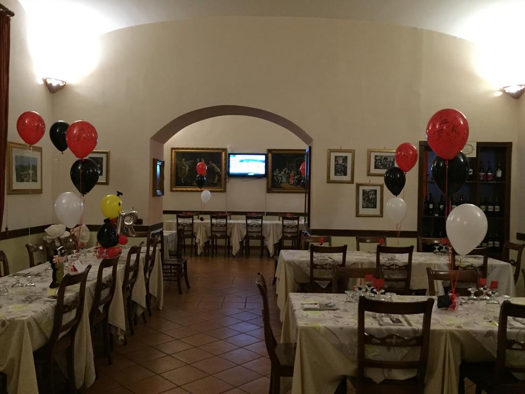 Hotel Ristorante Novecento Caserta Exterior foto